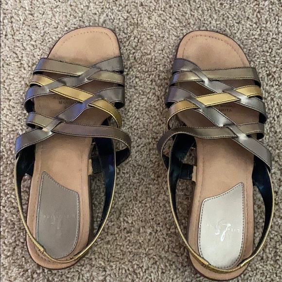 Life Stride Open Toe Sandals - Picture 2 of 5